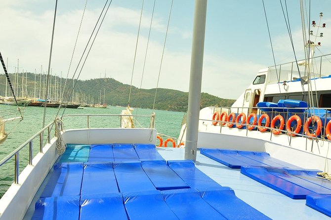 12 Island Boat Trip from Fethiye - Lunch onboard: the included BBQ is a big value lever