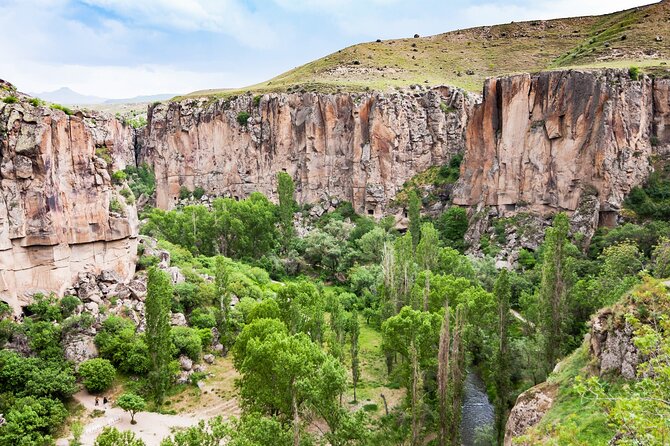 2-Day Cappadocia Tour with Optional Balloon Ride from Istanbul - Avanos pottery: hands-on craft using Kızılırmak River clay