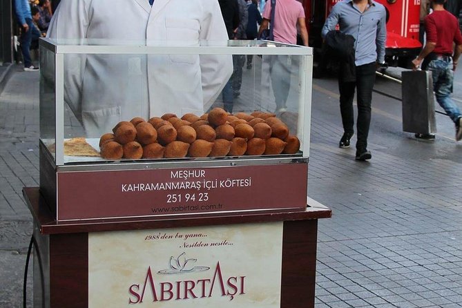 2-Day Private Istanbul: Old City + Food Tour (Tickets+Tastings) - Grand Bazaar: an hour of shopping energy (and no ticket needed)