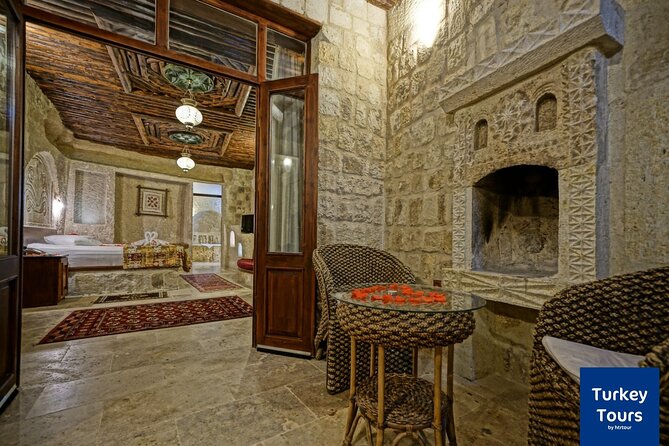 2 Days Cappadocia Tour from Istanbul with Cave Hotel & Balloon Ride - Dawn balloon ride: the payoff, and the reality