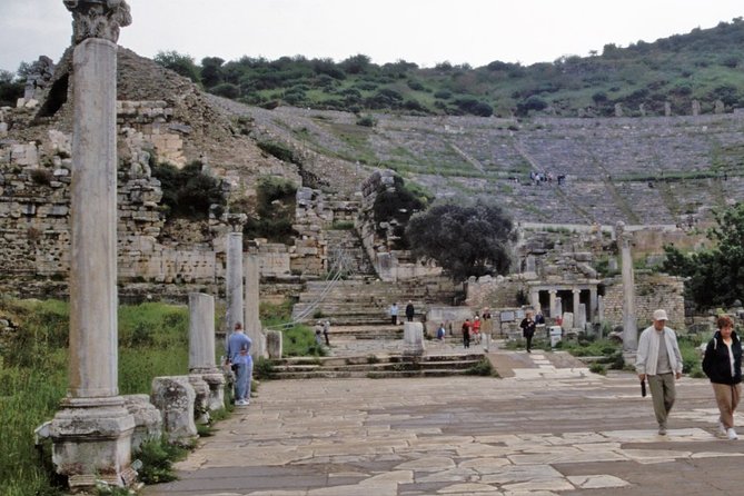 2 Days Ephesus and Pamukkale from Istanbul - Temple of Hadrian and Trajan’s Fountain: small stops, big meaning