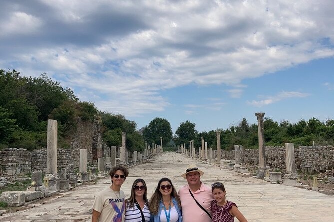 2 Days Ephesus and Pamukkale Tours from Istanbul - Sleep in Kusadasi, Then Drive Toward Pamukkale and Hierapolis