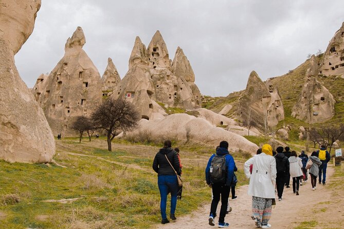 2 Days Red and Green tour - Day One: Uçhisar Castle to Zelve Open Air Museum