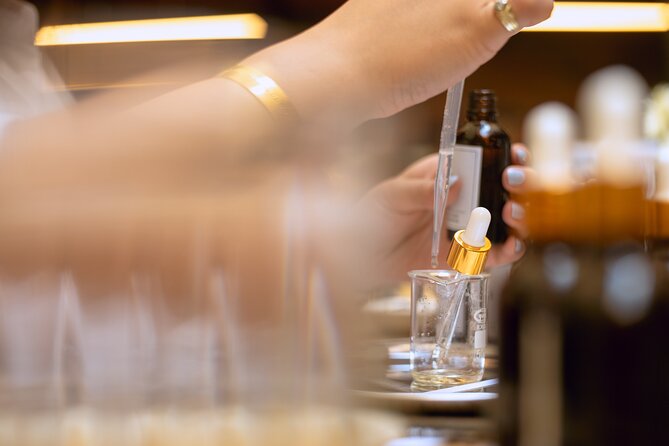 2 Hours Perfume Making Workshop in Istanbul - From Hafiz Mustafa to the Scent Workshop: What the Start Really Means