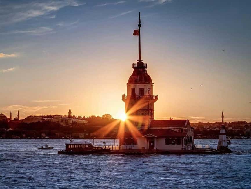 3-Hour Boat Tour with 1 hour break on the Asian Side - First leg: leaving the European shore with major landmarks in view