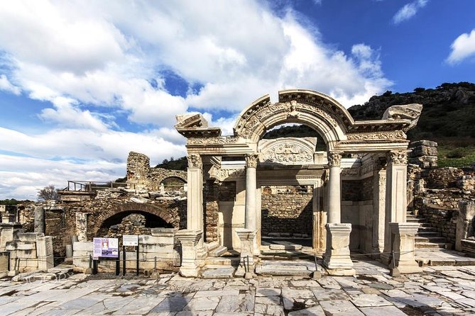 4 Day Turkey Tour : Cappadocia, Ephesus and Pamukkale - Day 4 Pamukkale and Hierapolis: terraced thermal basins and the Cleopatra option