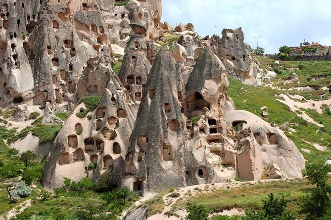 5 Days Cappadocia Ephesus Pamukkale Tour from Istanbul by Plane - Day 5 Pamukkale and Hierapolis: Cotton Castle Travertines Plus 1,200 Gravestones