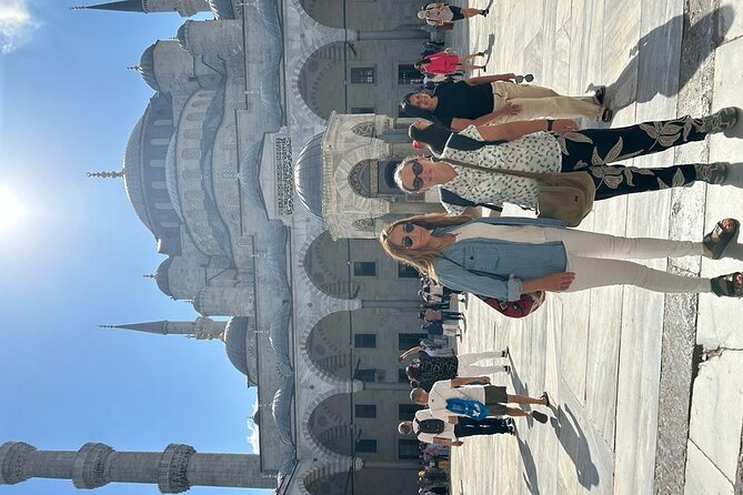 6 Days Istanbul Cappadocia Tour in Spanish with 2 internal flights - Capadocia con ciudad subterránea: Ozkonak, Ortahisar, Pigeon Valley y Avanos