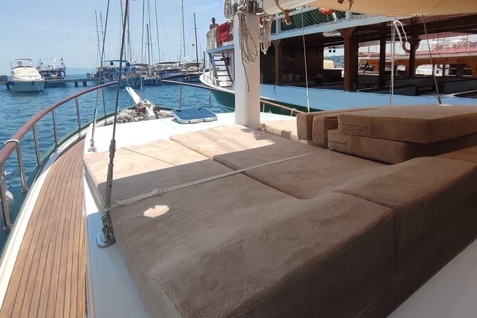 6 Hours Private Charter Boat Tour with Lunch in Bodrum - Rabbit Bay’s blue-flag waters and the no-rabbits reality