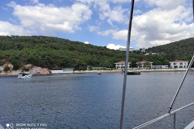 8-Hours Private Swimming Luxury Yacht Cruise to Princes' Island - Büyükada views: Prinkipos vibes without the full-day commitment