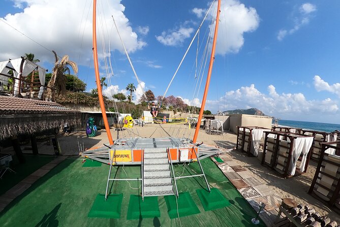 Adrenaline is at its peak with the human slingshot - Human Slingshot at Kleopatra Plaj: the 15-minute adrenaline hit