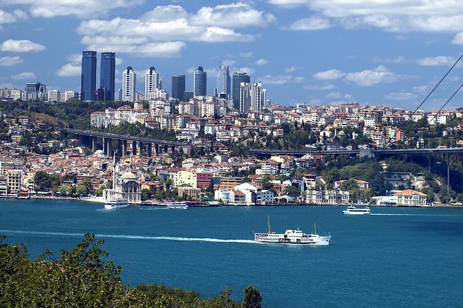 Afternoon Bosphorus Cruise Along the Shore - Rumelihisarı: The Strait-Blocker Fortress Moment