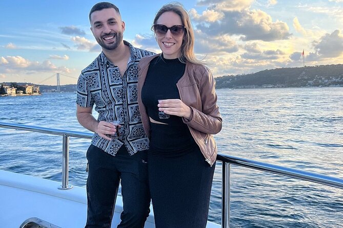Afternoon Bosphorus Cruise Luxury Yacht with Professional Guide - Why This Bosphorus Yacht Cruise Works So Well (2 Hours, Big Istanbul)
