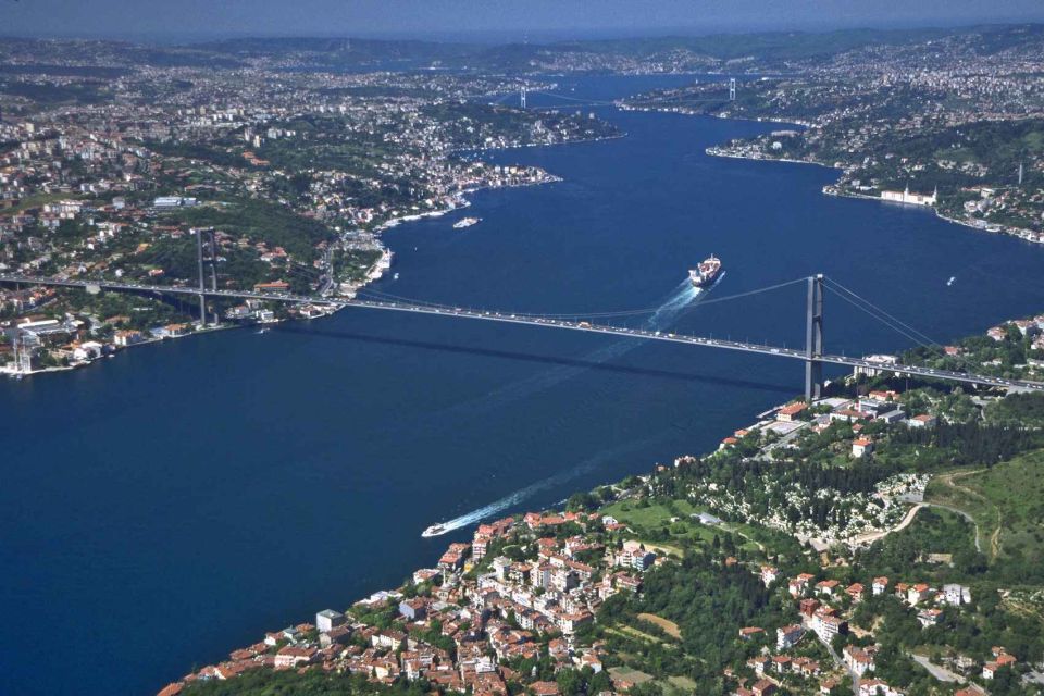 Afternoon Cruise on the Bosphorus and Golden Horn - Sound, Crowds, and the Real-Life Reality of Boat Tours