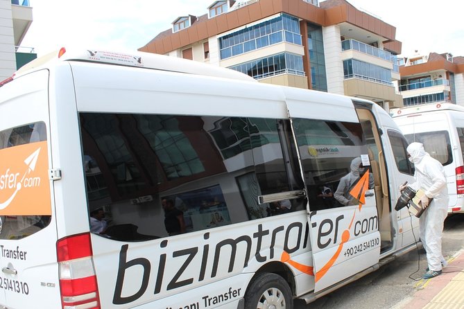 Airport Tansfer - Pickup in Alanya: hotels, homes, and baggage handoff