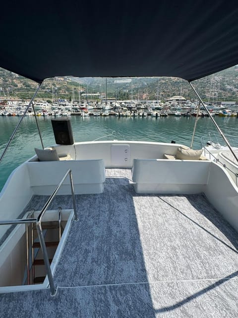 Alanya: 4 Hours Private Luxury Yacht tour. - Photos onboard: great for memories, tricky if you want no photos