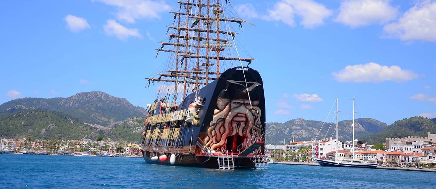 Alanya Barbossa Pirate Boat Tour with Soft Drinks Included - The guide and staff experience: friendly, helpful, and multi-language