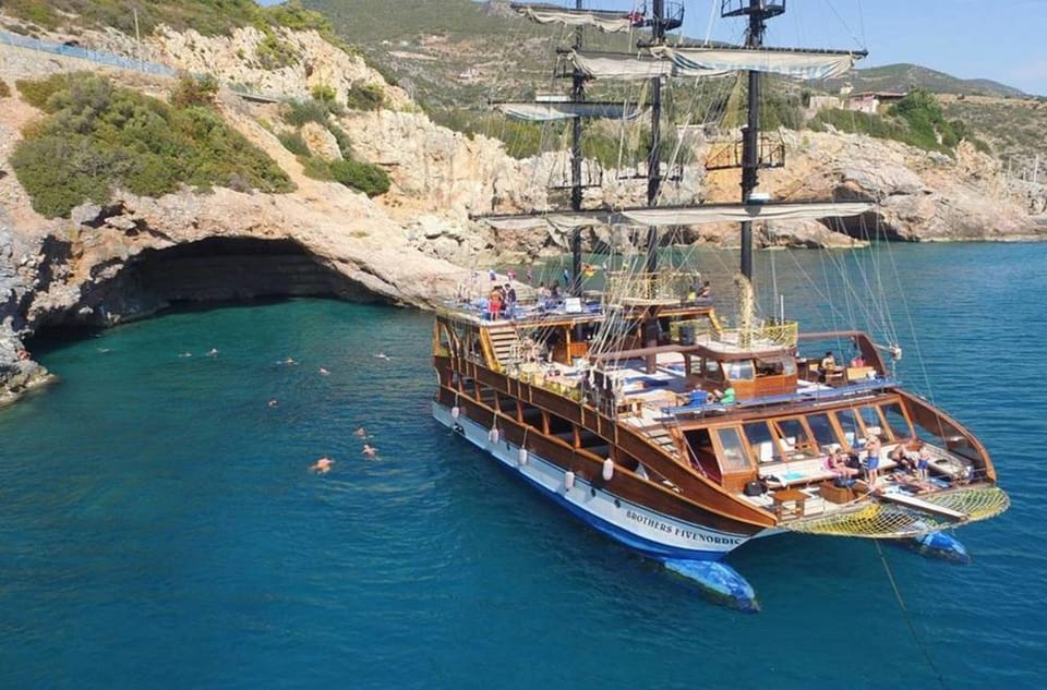 Alanya: Catamaran Boat Tour with Snorkeling with Lunch - Lunch on board: simple, satisfying, and included