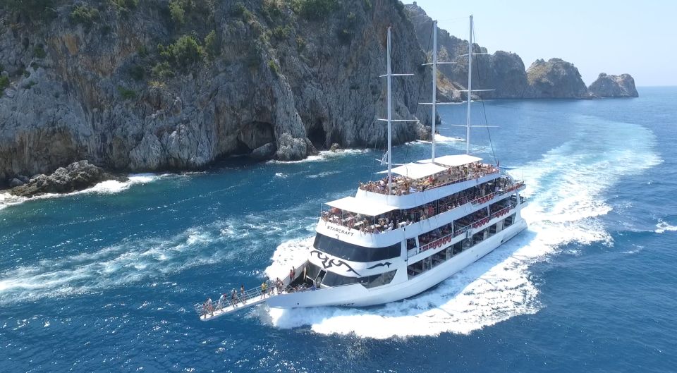 Alanya: Disco Boat Tour with Foam Party and Unlimited Drinks - Lunch and unlimited soft drinks: the included value that matters