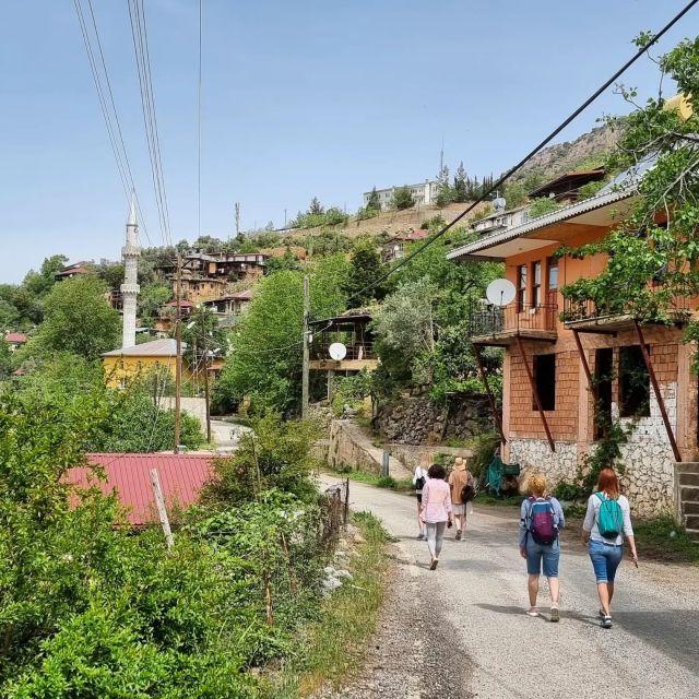Alanya Family Jeep Safari: Scenic Adventure for All Ages - Gözleme and the Alanya village taste