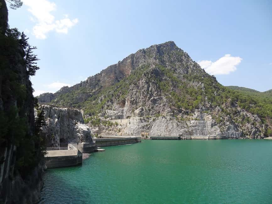 Alanya: Green Canyon Boat Tour with Lunch & Soft Drinks - Entering Alanya’s Green Canyon Day: Pickup to Oymapınar Dam