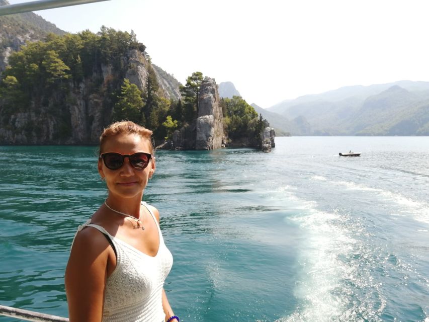 Alanya: Green Canyon Boat Trip With Lunch and Drinks - Swimming on the lake: the highlight that makes it worth your day
