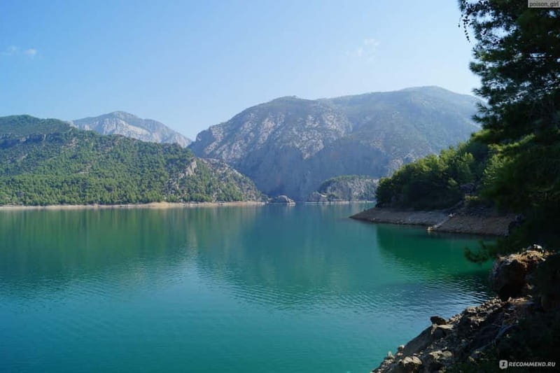 Alanya: Green Canyon Full-Day Boat Tour with Lunch & Drinks - Lunch by the water: chicken, rice, salad, and a calm panoramic break