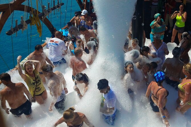 Alanya Pirate Boat Tour with Lunch, Soft Drinks & Transfer - Pirates Cave, Lovers Cave, and Phosphorous Cave photo time