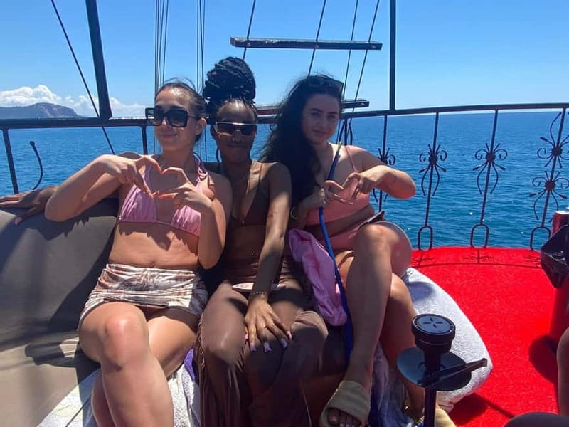 Alanya: Pirate Boat Tour with Lunch & Unlimited Soft Drinks - Swim Stops and Snorkeling: Your Best Payoff for the Money