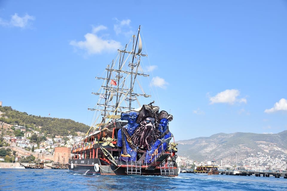 Alanya: Pirate Boat Trip with Optional Pick Up and Lunch - Lunch on deck and soft drinks: what’s included and how to use it well