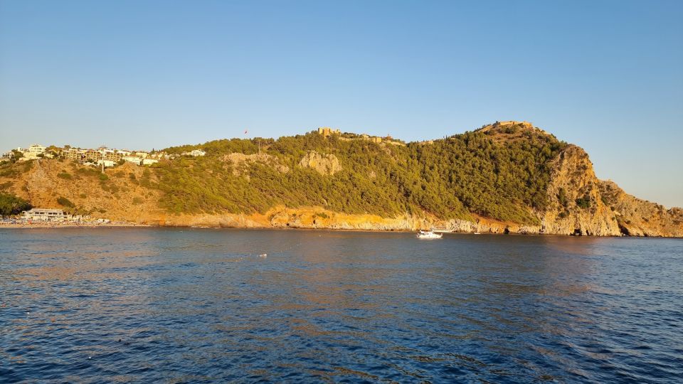 Alanya: Relax Boat Trip With Lunch & Swimming - Lunch and Soft Drinks: Simple Grill, No Fuss