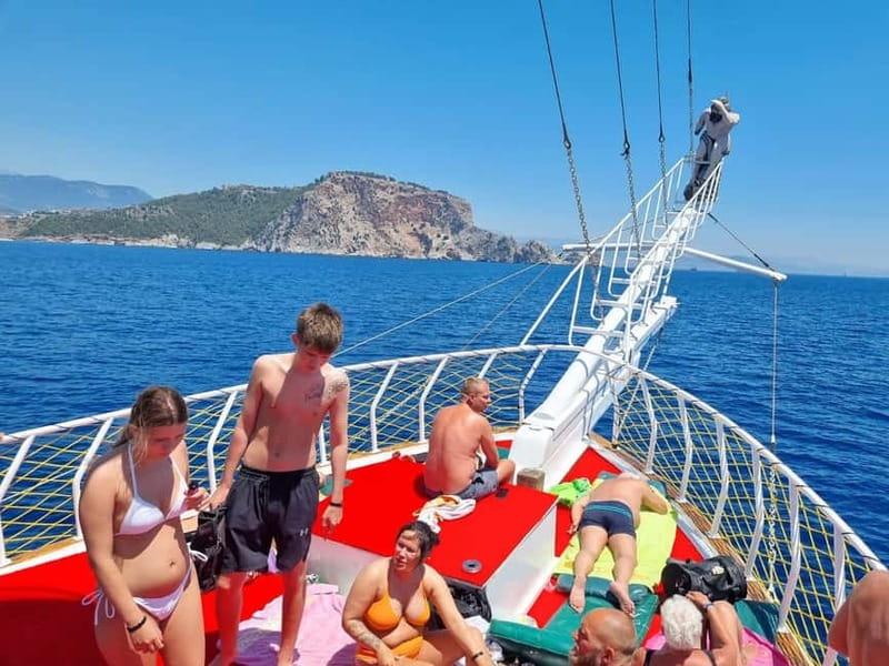 Alanya: Relaxing Boat Tour w/ Lunch, Without Foam Loud Music - Swim stops and what to expect when the boat anchors