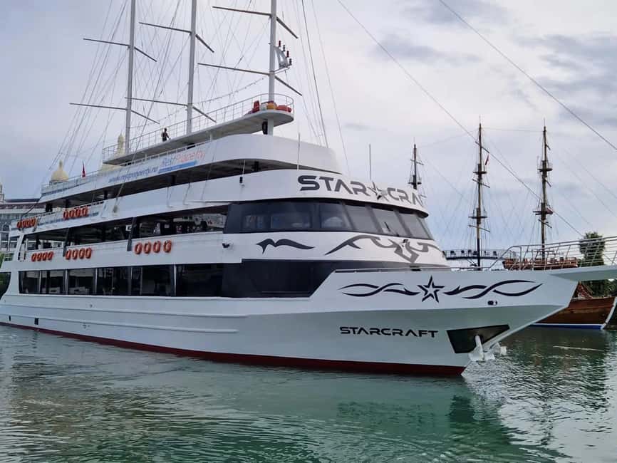 Alanya/Side: Starcraft Boat Trip w/ Unlimited Beer and Wine - Lunch, drinks, and the small-cup surprise on a party boat