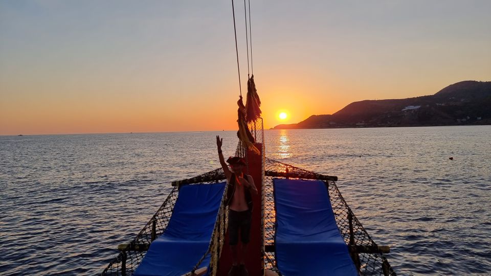 Alanya: Sunset Cruise with Dinner - How the 4-hour evening cruise actually plays out