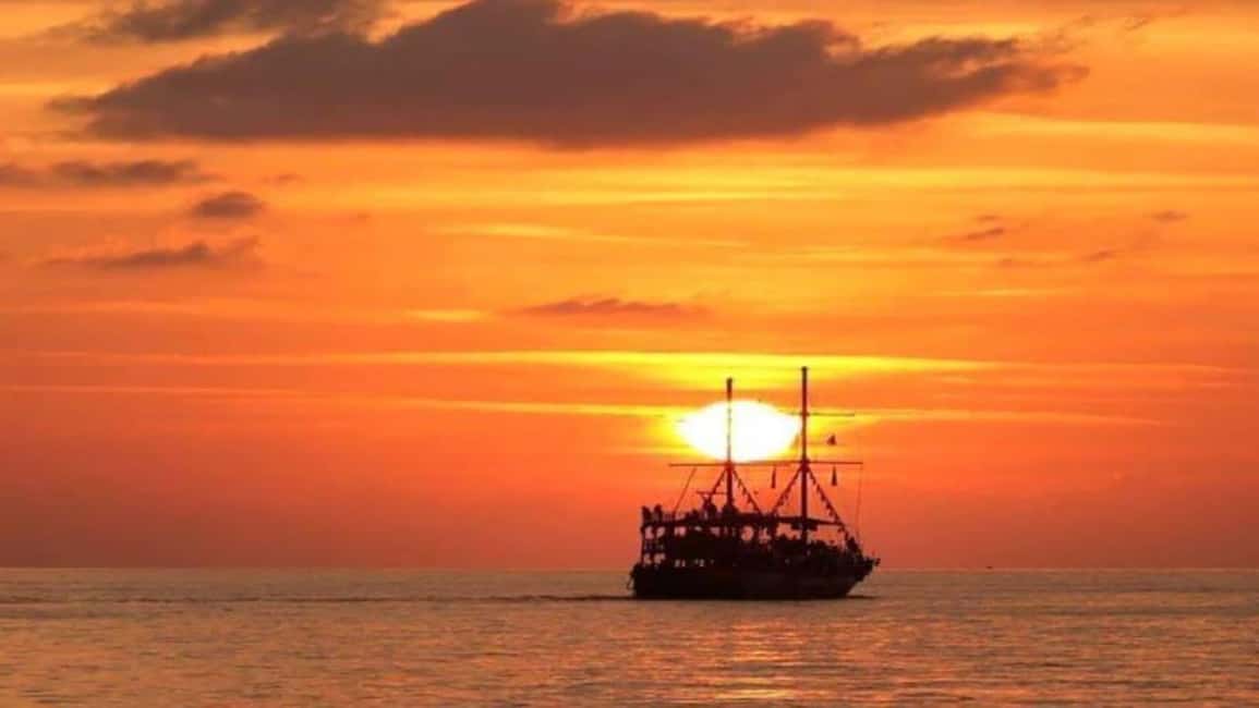 Alanya: Sunset Cruise with Dinner and Foam Party - Pirates, Lovers, and Phosphorus Caves: Great Views, No Boat Access