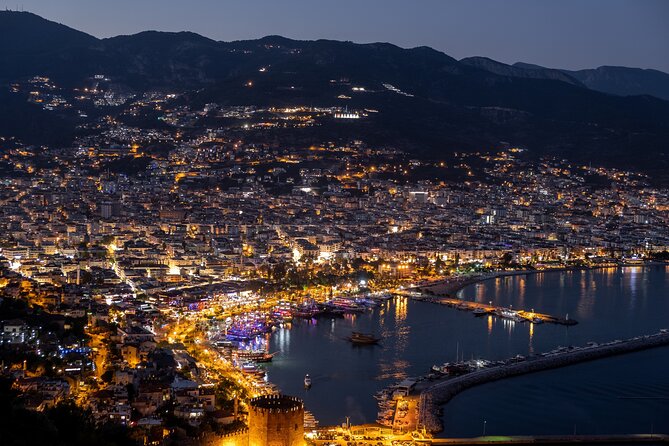 Alanya Sunset Night Safari with Boat Trip incl. Dinner - Sunset at Alanya Kalesi: the “night begins here” moment