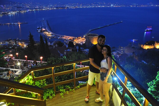 Alanya Sunset Night Safari with Boat Trip incl. Dinner - Nomadic-style tent show: belly dancer plus water pipe