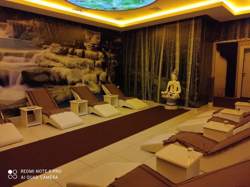 Alanya: Turkish Bath Experience with Massage and Wine Option - The Turkish bath circuit: sauna heat, menthol breathing, and peeling