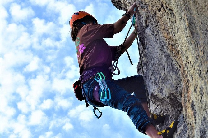All Day Guided Rock Climbing in Izmir - Routes for Different Levels: Progress Without the Guesswork