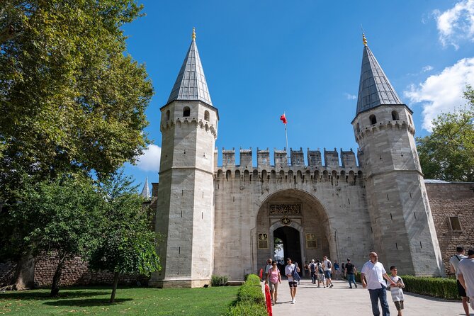 All Inclusive Full-Day Private Guided Cultural Tour of Istanbul - Hippodrome monuments: the Byzantine civic stage in 30 minutes