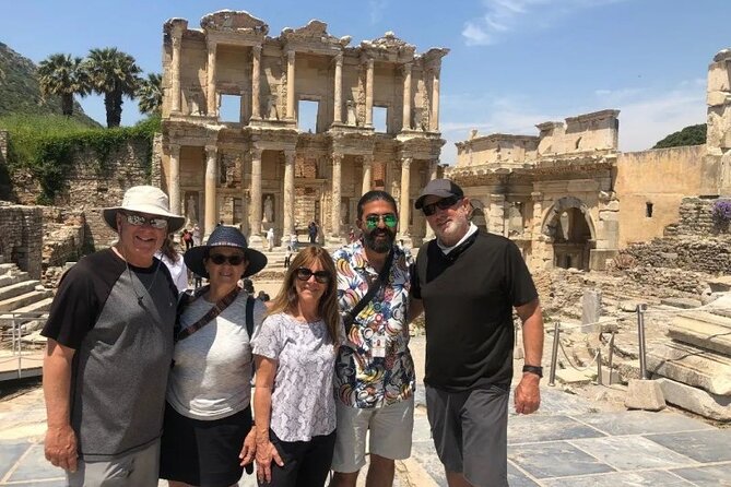 ALL INCLUSIVE: PRIVATE Ephesus, Mary's House, Artemis with LUNCH - Selçuk lunch and the Carpet Village stop: value with a trade-off