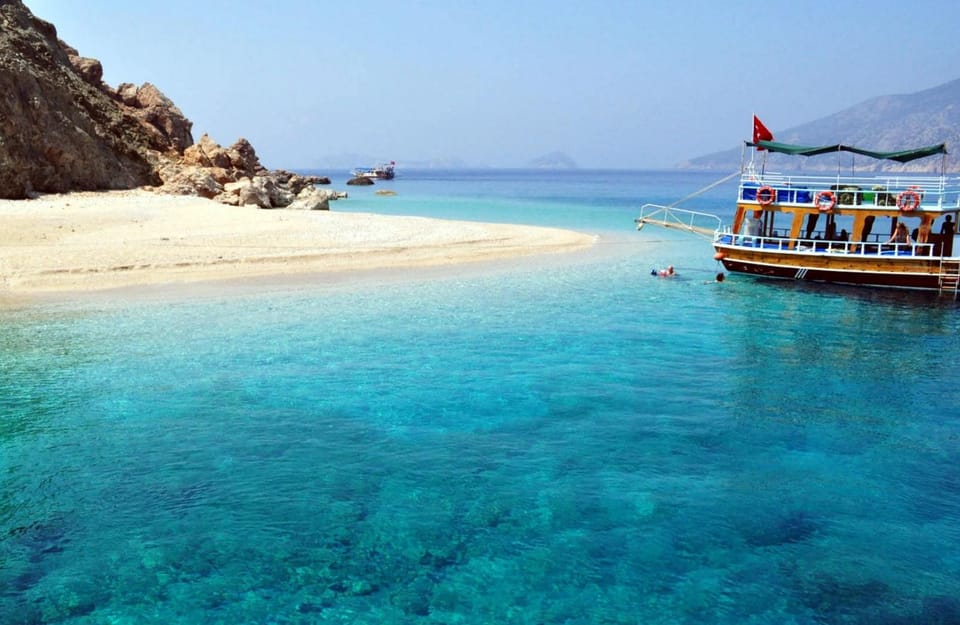 Antaly Lara,Belek Suluada Tekne Turu - The Island’s Fresh Mountain Water Detail