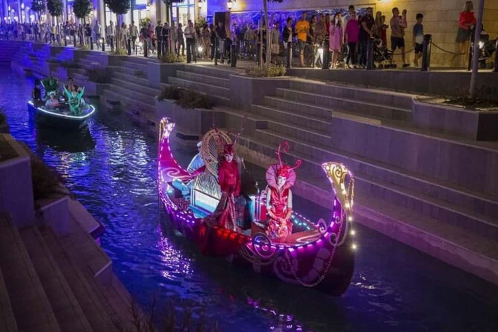 Antalya/Alanya/Side: Land of Legends Night Show & Shopping - Boat parade days (and what happens on Tuesdays and Fridays)