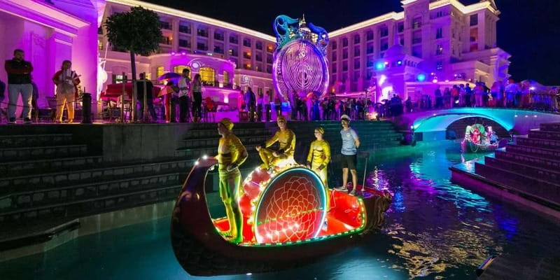 Antalya/Alanya/Side: The Land of Legends Nights Show - The coach ride (75 minutes): how it shapes your evening