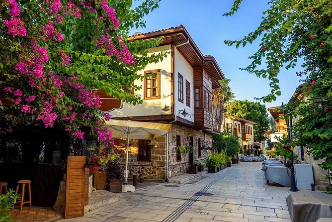 Antalya All-Inclusive City Tour with Cable Car, Boat & Waterfalls - Stop 3: Aksu time—what the leather factory stop is really like