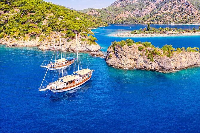 Antalya City Tour Full-Day Boat Tour Cable Car and Waterfall Peerless&Excellent - Kaleici Old Town Stroll: Narrow Streets, Local Rhythm, and Lunch Time
