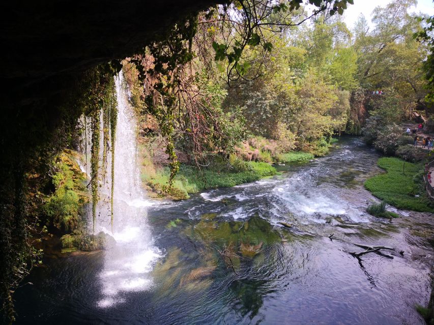 Antalya City Tour with Old Town (Kaleiçi) & Düden Waterfalls - Upper Düden Waterfall: The 22-Meter Drop North of Town