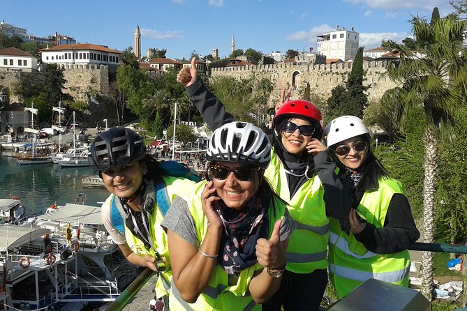 Antalya Electric Bike Tour - Coastal rhythm: Konyaaltı Plajları, parks, and sea air breaks