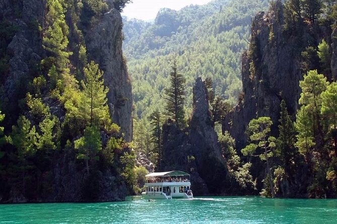 Antalya: Green Canyon Boat Trip with Lunch and Drinks - From Oymapinar Dam to the Water: Cruising the Green Canyon