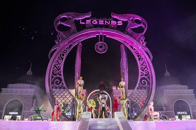 Antalya Land of Legends Night Show and Spectacular Boat Parade - Who this evening is best for